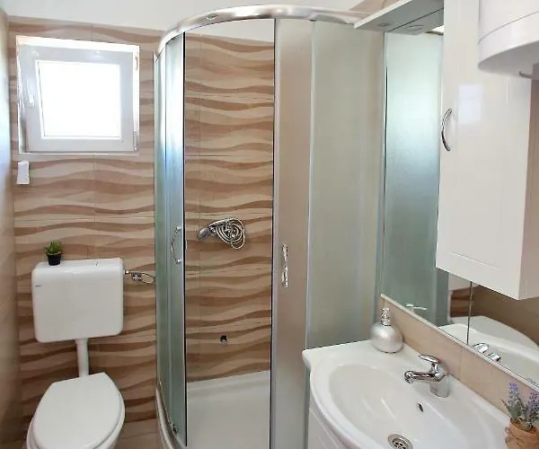 Sonia 公寓 Sukošan